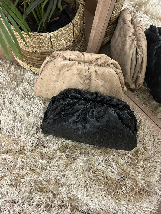 Pouch aria